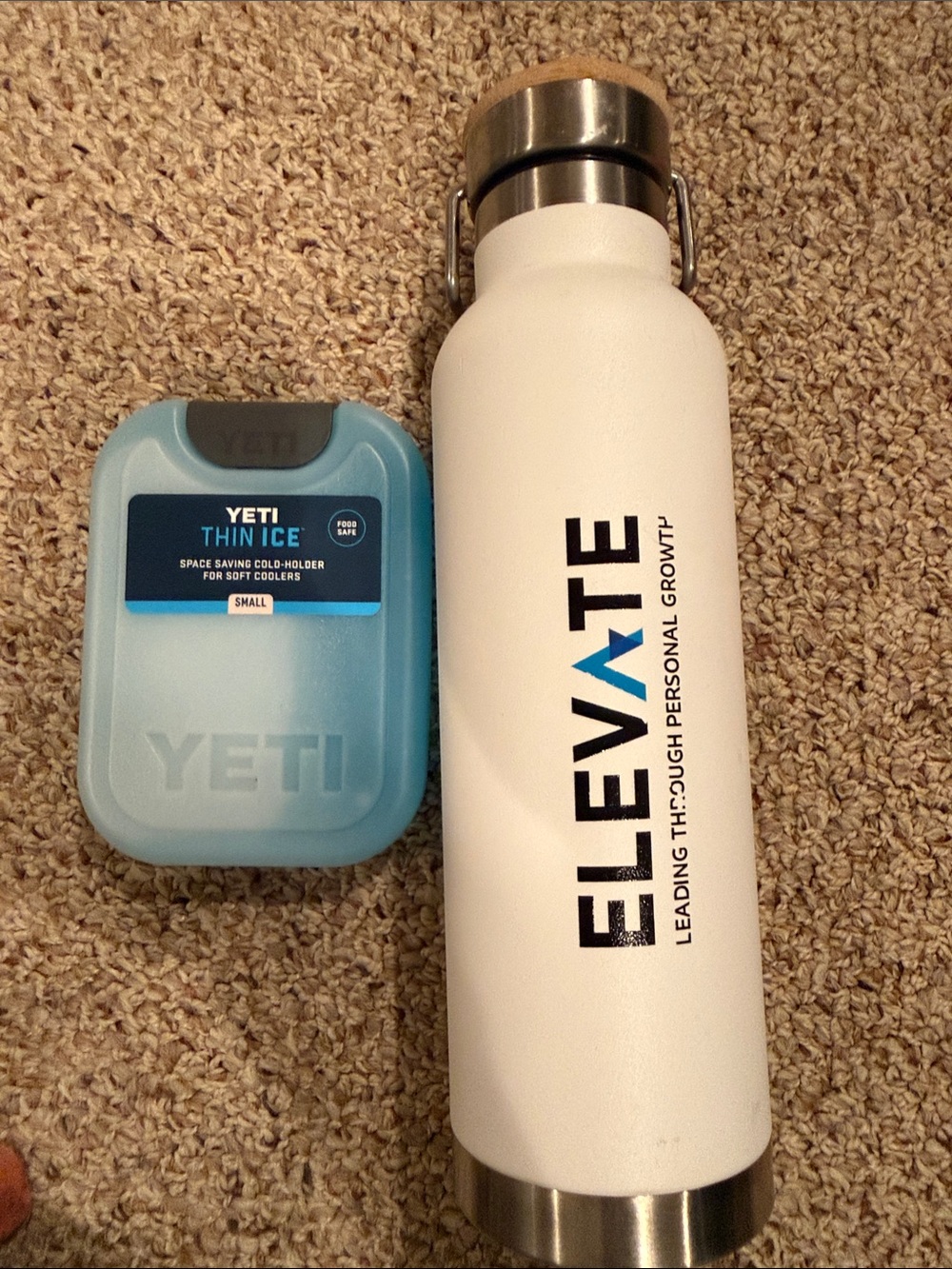 YETI Thin Ice Small Cold-Holder - Elevate water bottle